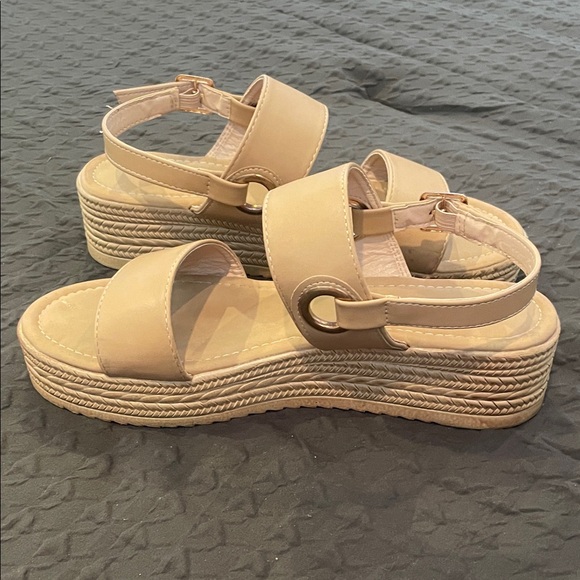 Henry Ferrera Beige Platform Sandals - Picture 10 of 16